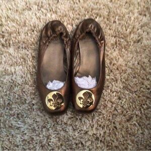 Women’s Yellow Box Bronze Flats Size 7.5
